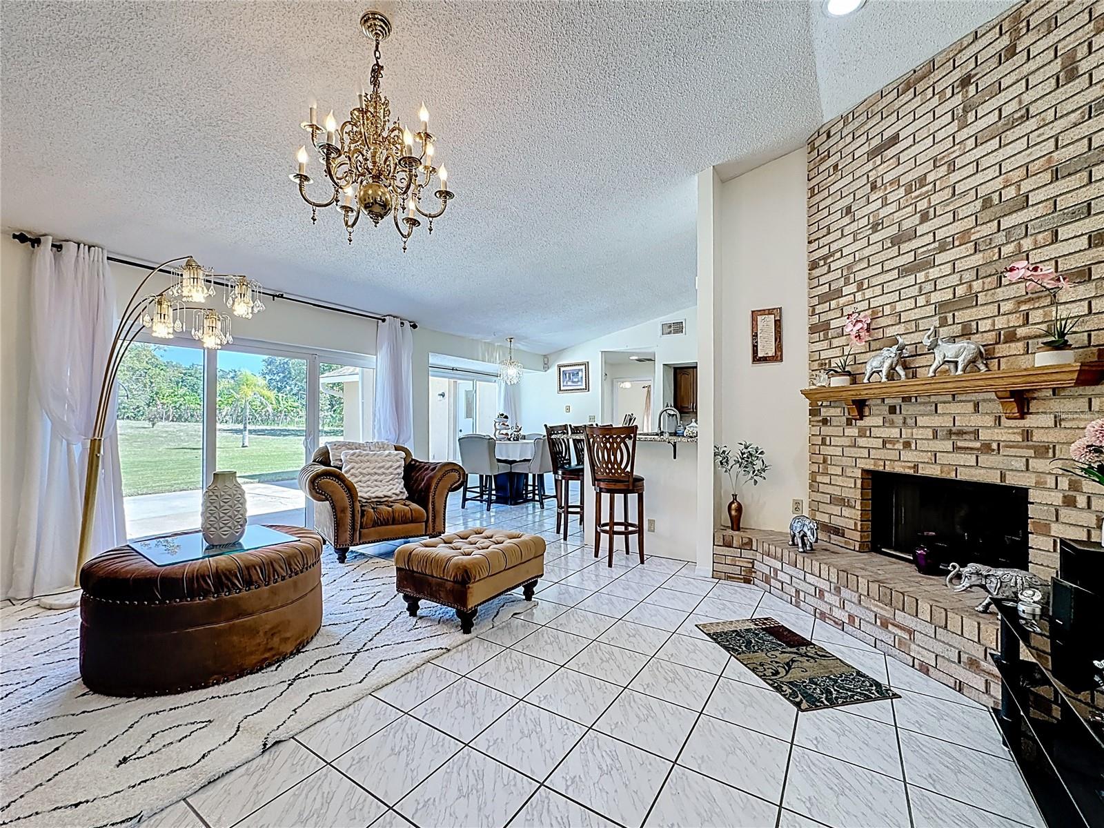 MANDARIN SEC 8 - Residential