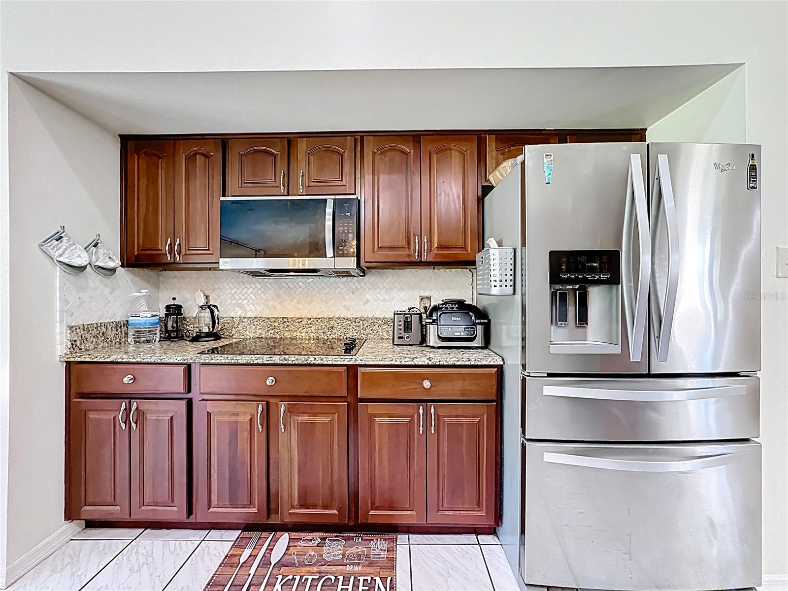 MANDARIN SEC 8 - Residential