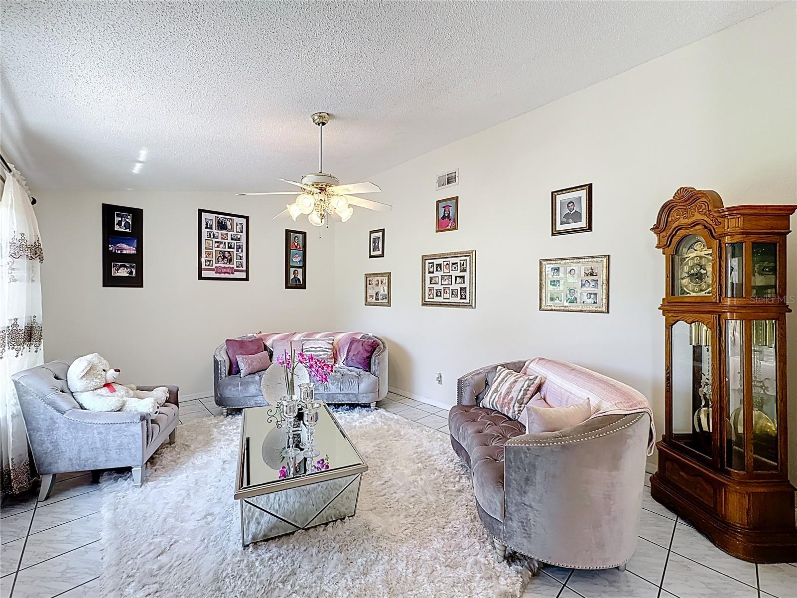 MANDARIN SEC 8 - Residential