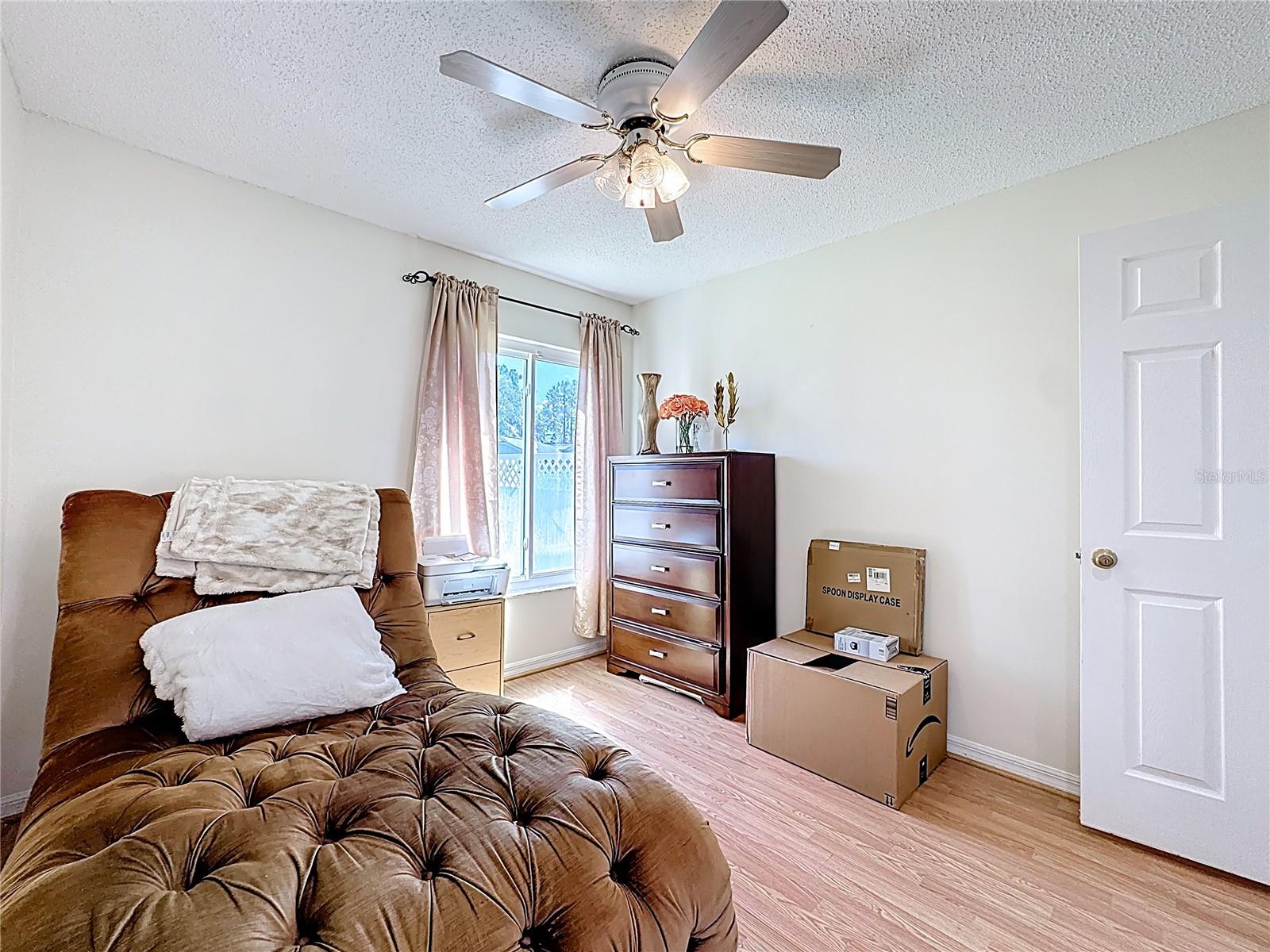 MANDARIN SEC 8 - Residential