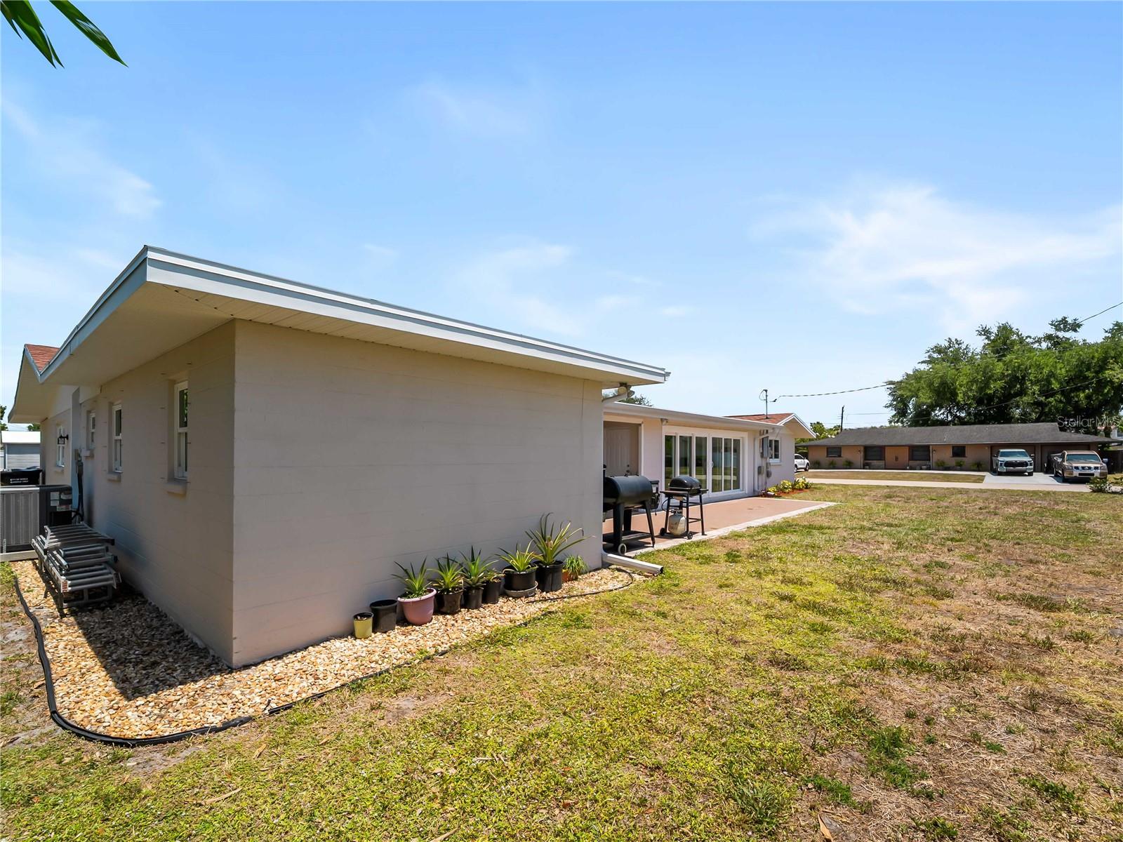 EAST GATE - Residential