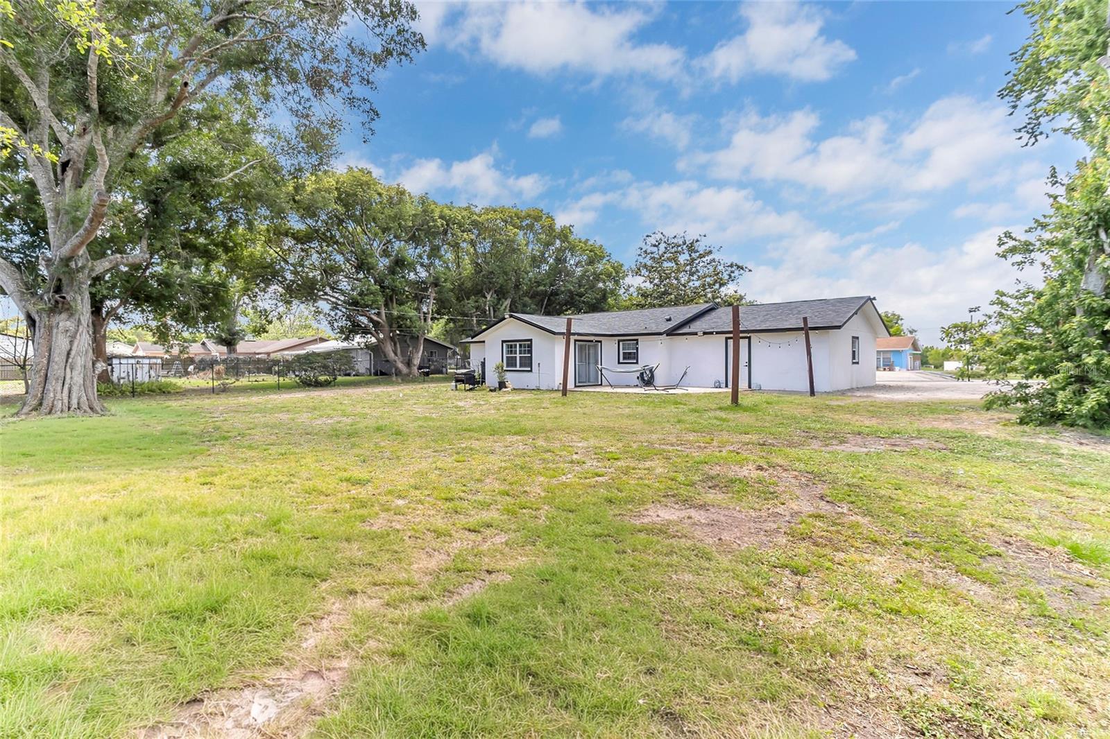 425 WISCONSIN AVENUE