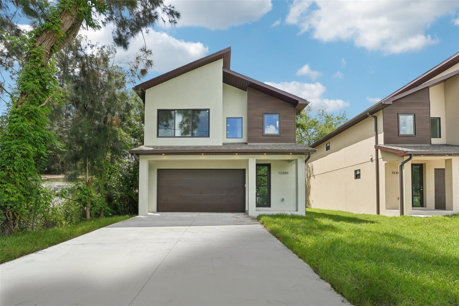 View LARGO, FL 33773 house