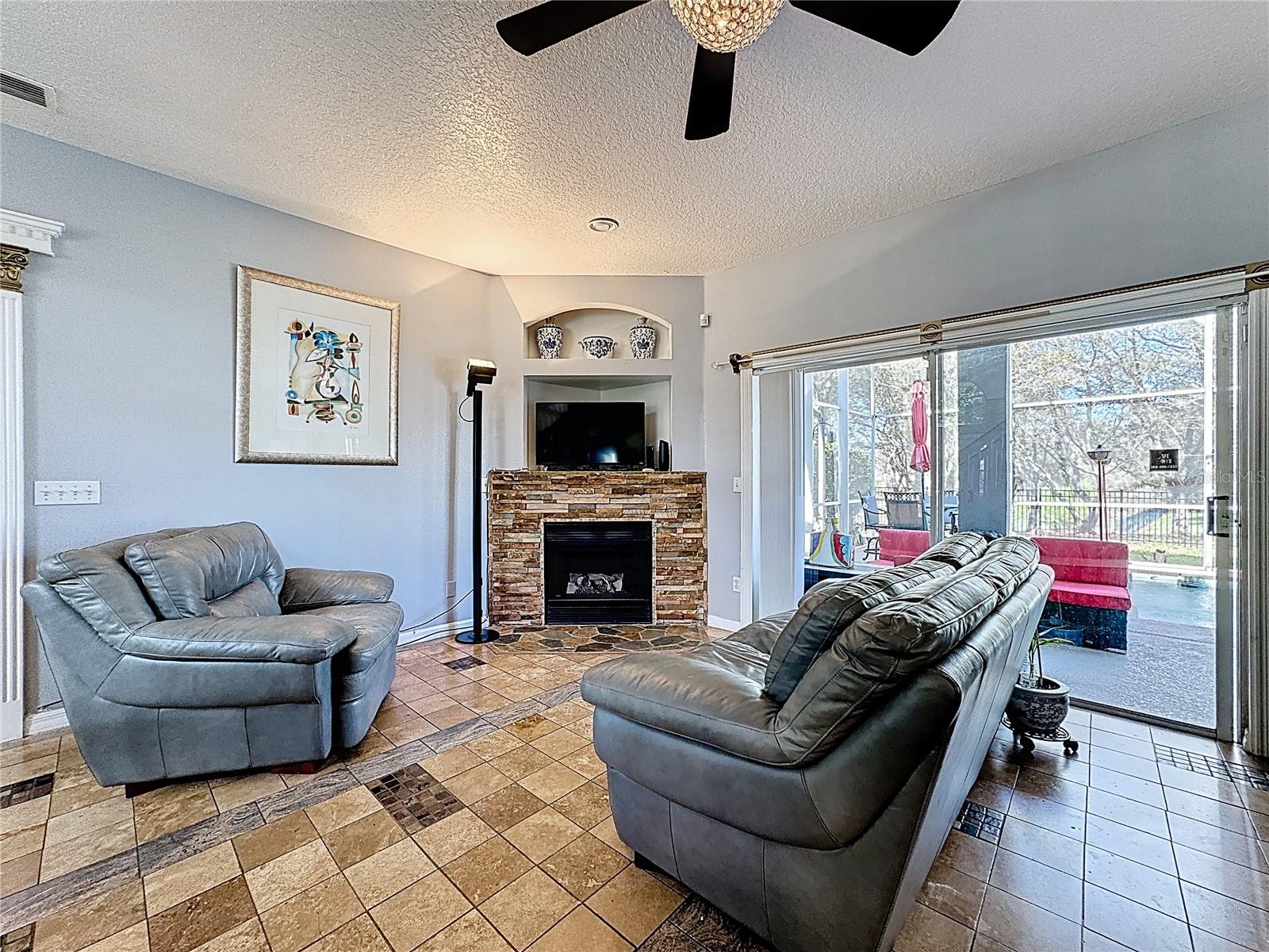 REMINGTON OAKS PH 01 - Residential