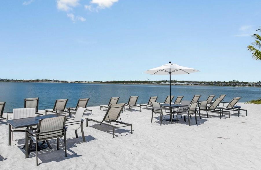 ESPLANADE LAKE CLUB 5 B - Residential