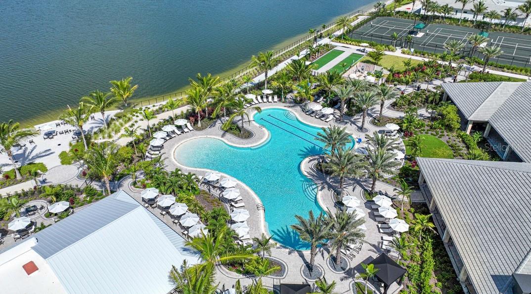ESPLANADE LAKE CLUB 5 B - Residential