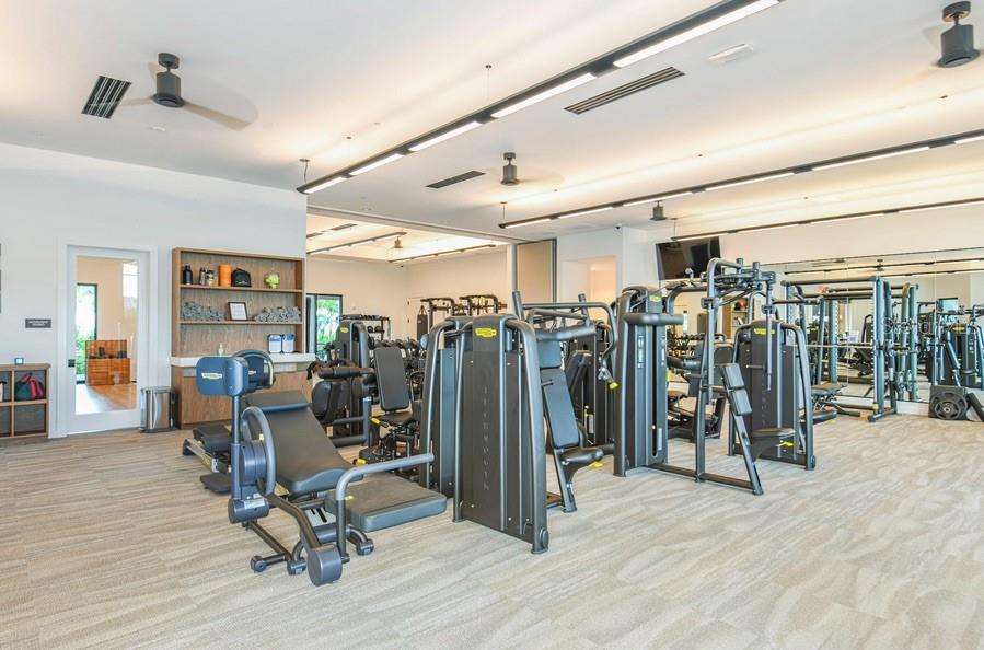 ESPLANADE LAKE CLUB 5 B - Residential