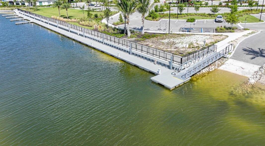 ESPLANADE LAKE CLUB 5 B - Residential