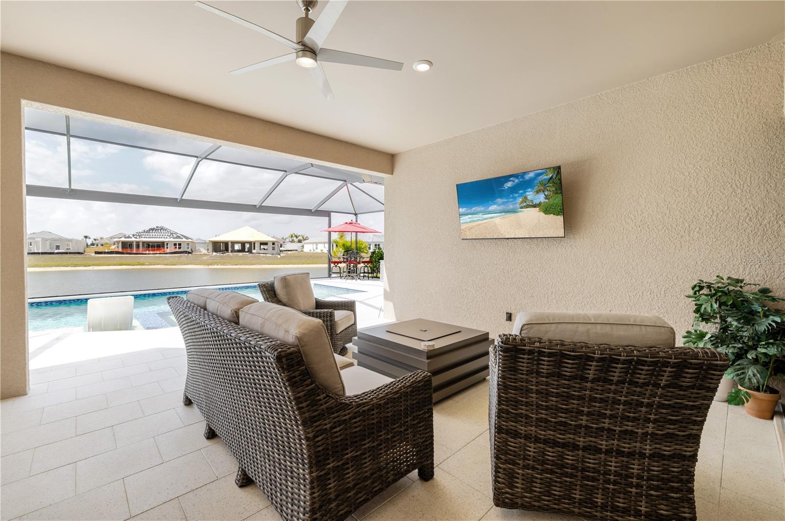 ESPLANADE LAKE CLUB 5 B - Residential