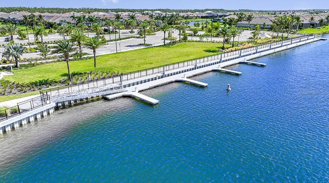 ESPLANADE LAKE CLUB 5 B - Residential