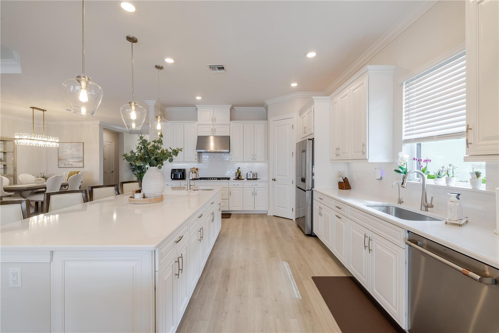 ESPLANADE LAKE CLUB 5 B - Residential