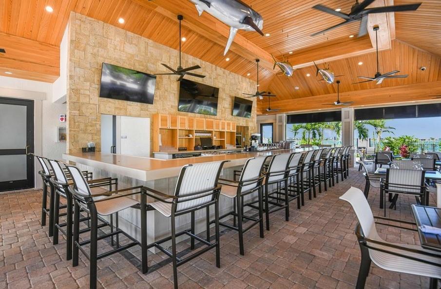 ESPLANADE LAKE CLUB 5 B - Residential