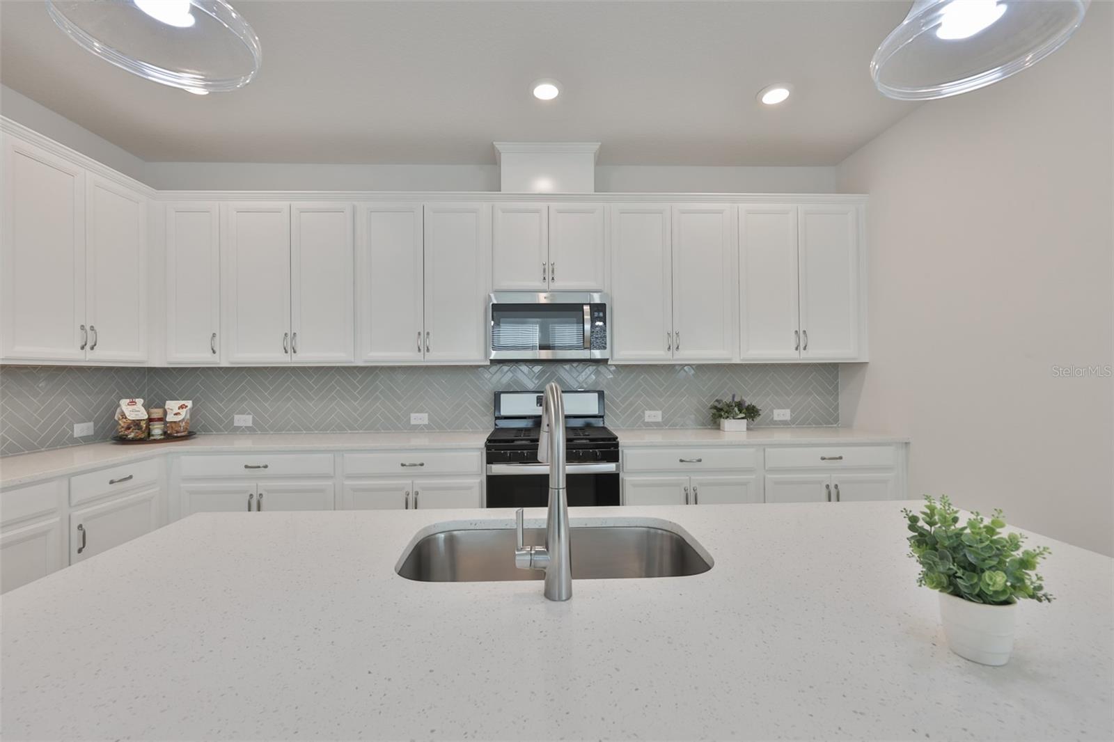 FISHHAWK RANCH WEST PH 3A - Residential