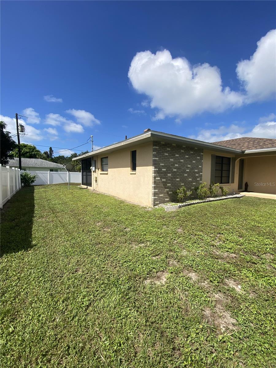5050 LUCINE ROAD - Photo 2