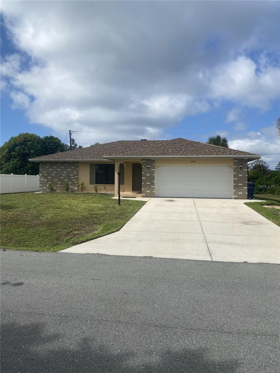Photo of 5050 Lucine Road, Venice, FL 34293 (MLS # N6145923)