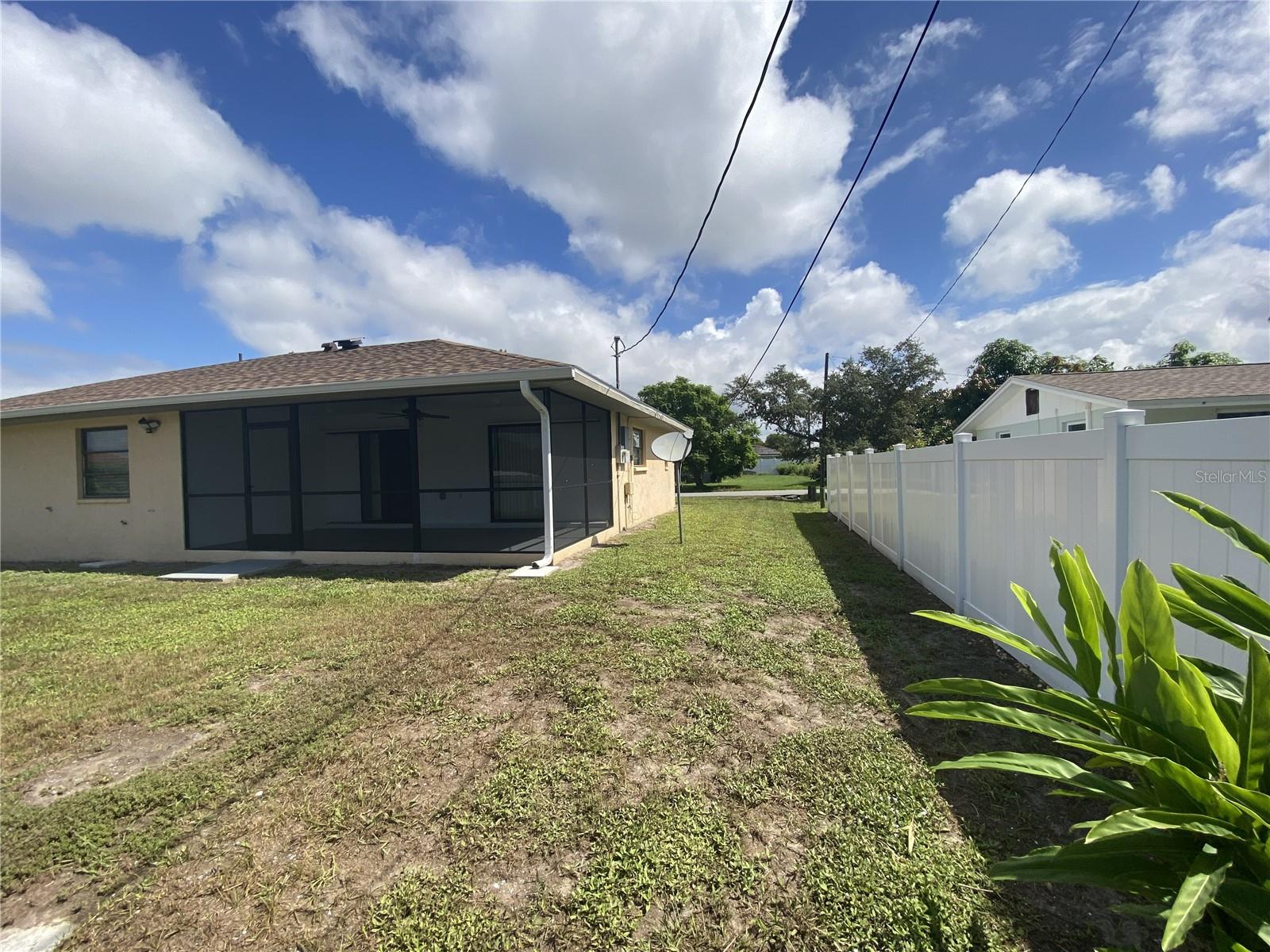 5050 LUCINE ROAD - Photo 4