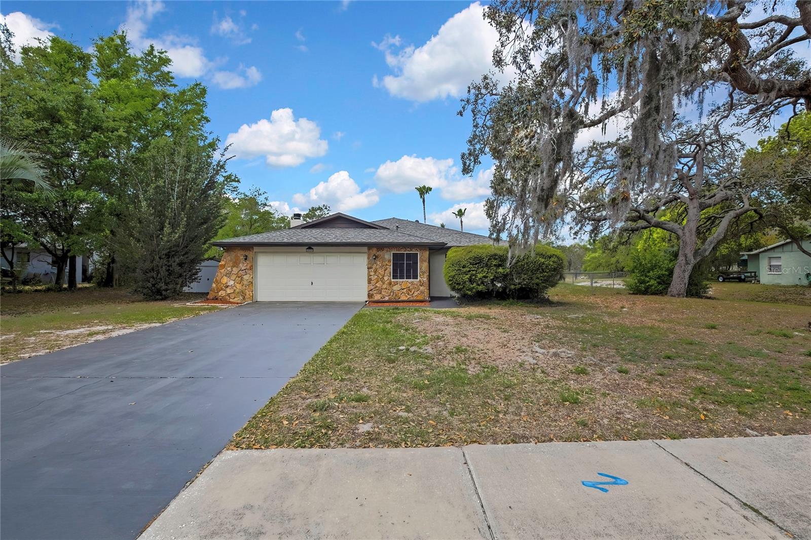 SPRING HILL - Residential