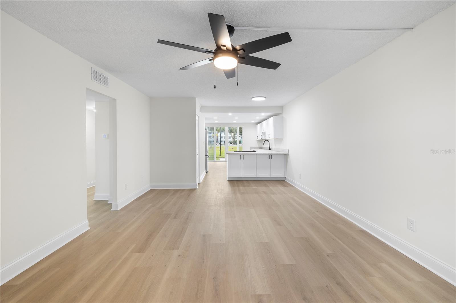 4715 BAY STREET NE 123