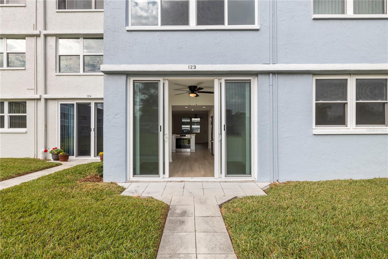 4715 BAY STREET NE 123