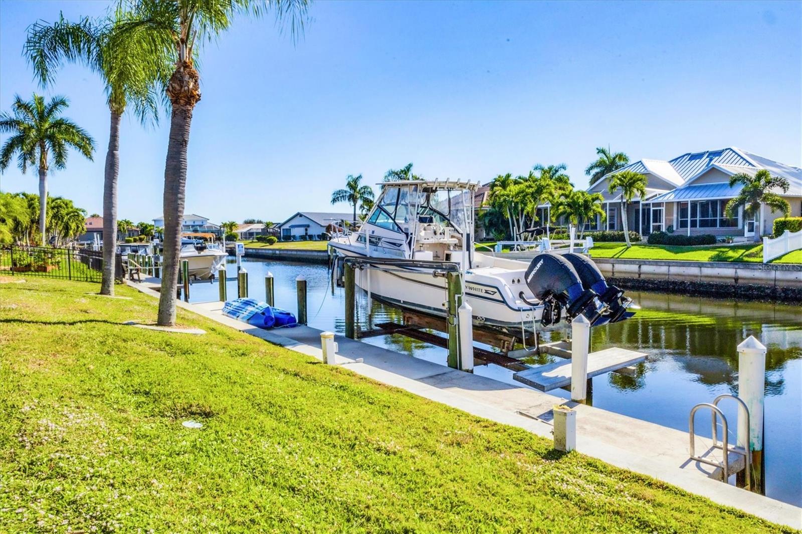 PUNTA GORDA ISLES SEC 11 - Residential