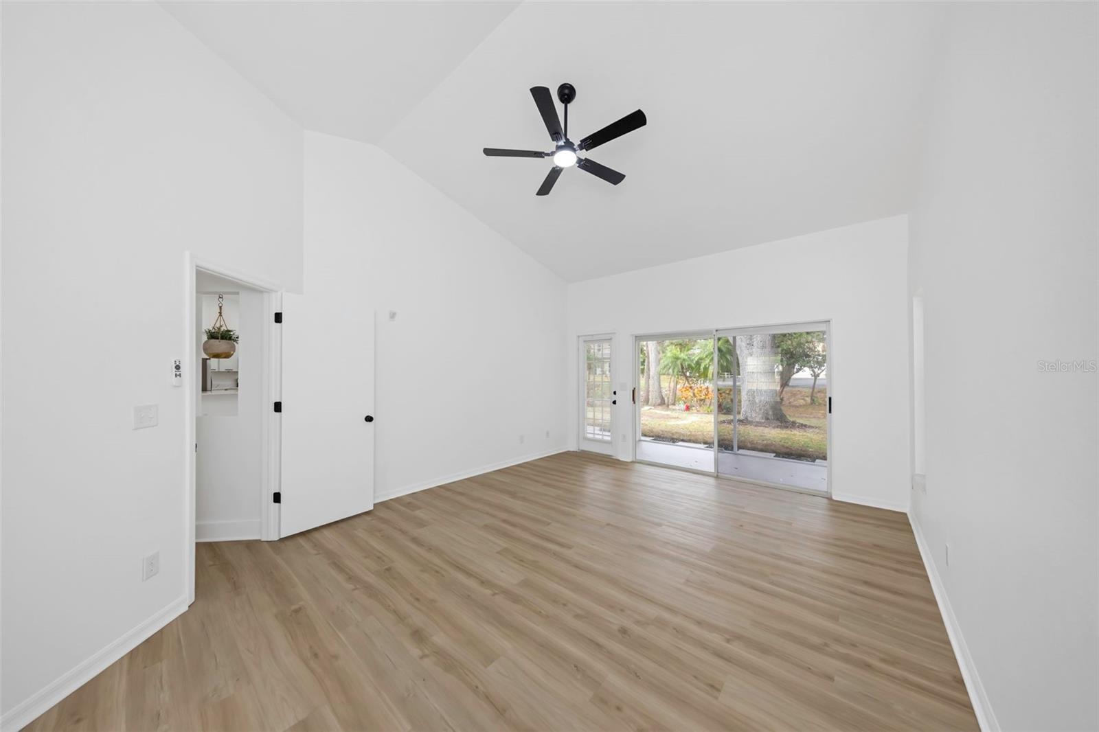 BARRINGTON HILLS - Residential