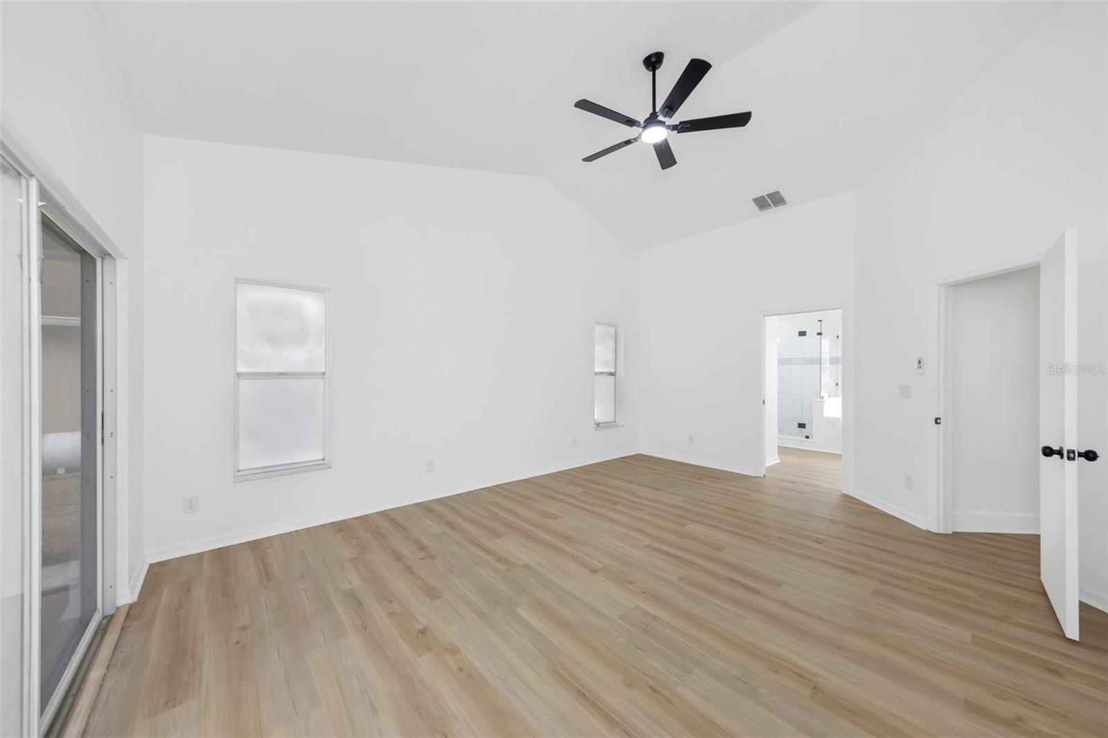 BARRINGTON HILLS - Residential