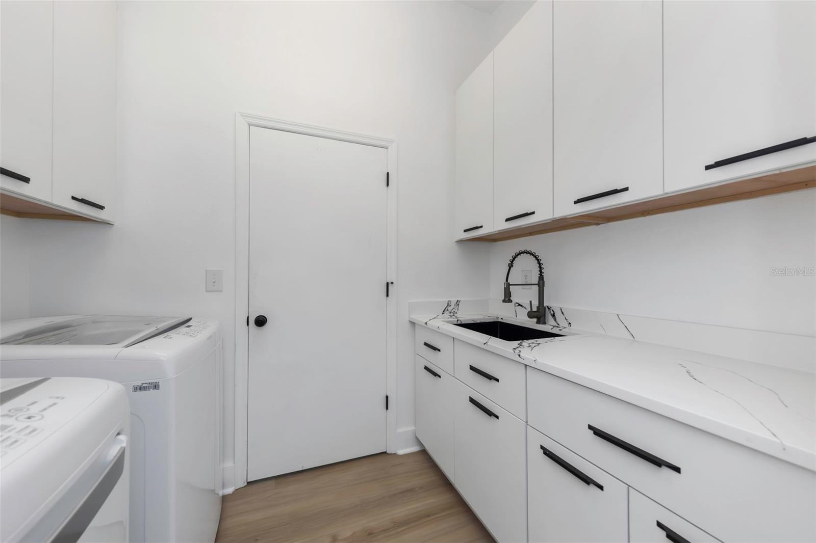 BARRINGTON HILLS - Residential