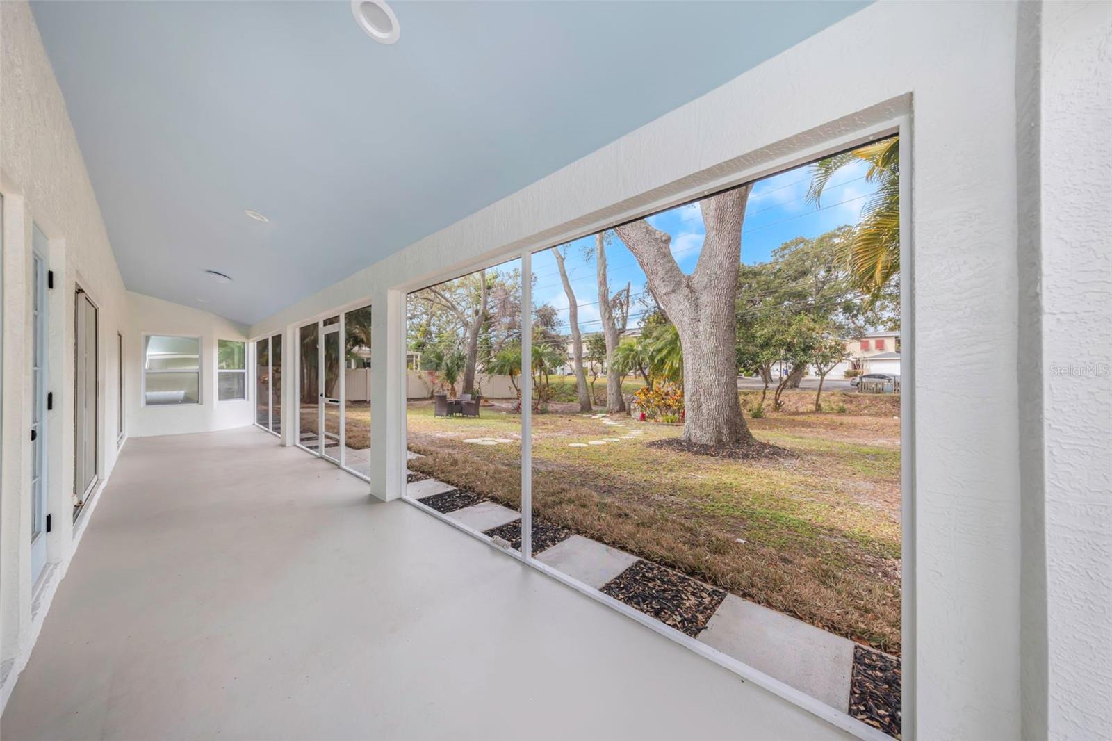 BARRINGTON HILLS - Residential