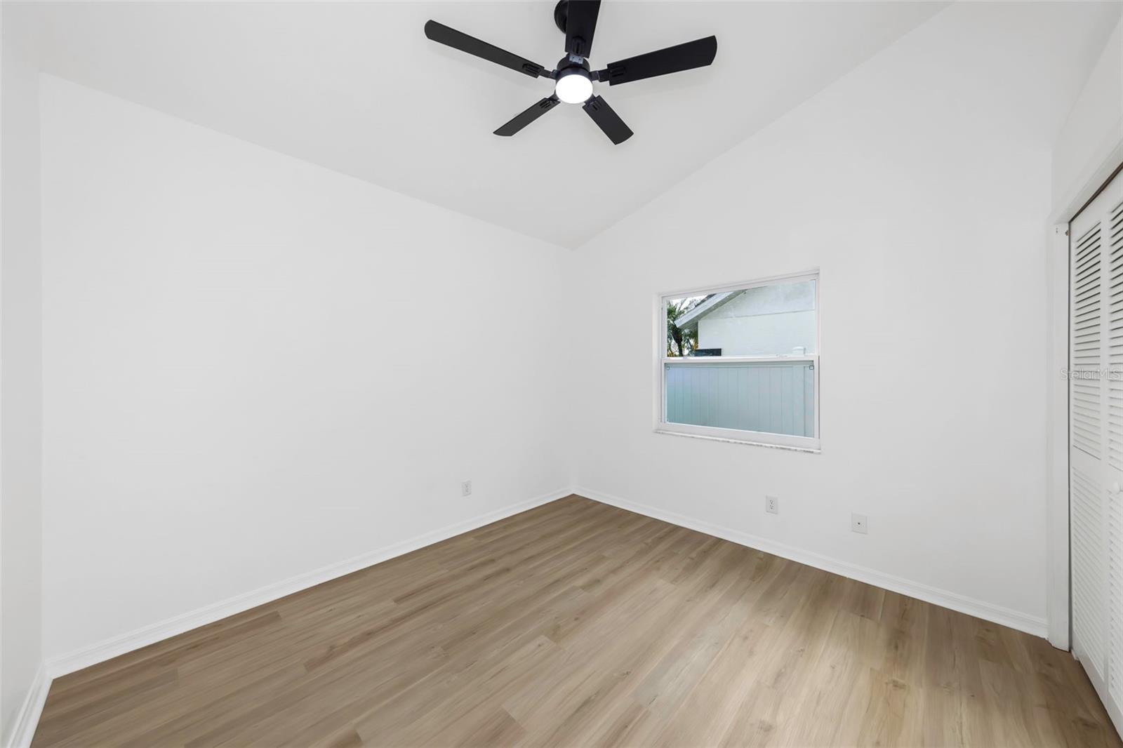 BARRINGTON HILLS - Residential