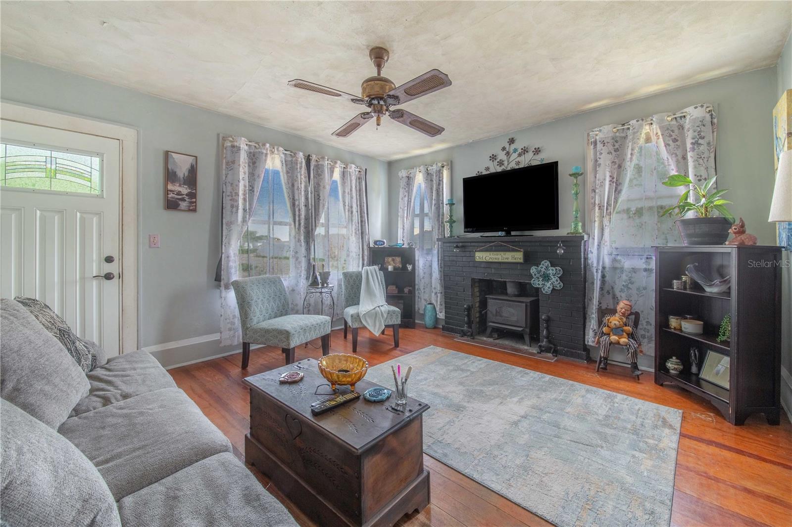 229 N 13TH STREET