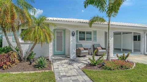 Photo of 703 Spanish Drive S, Longboat Key, FL 34228 (MLS # A4693381)