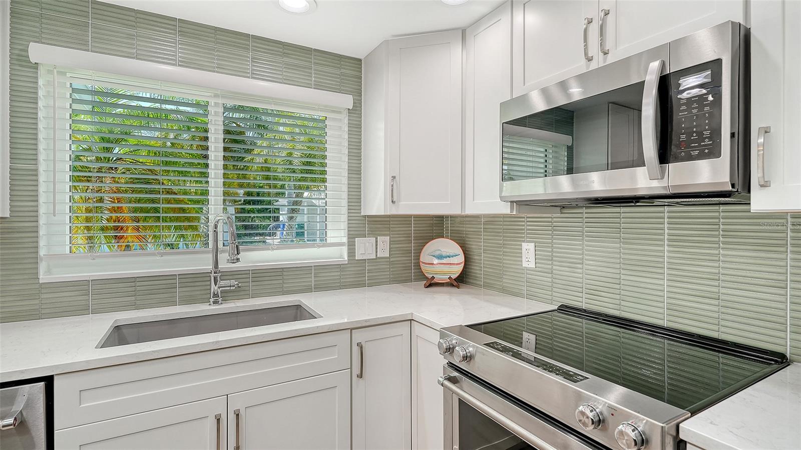 SPANISH MAIN YACHT CLUB CONDO - Residential