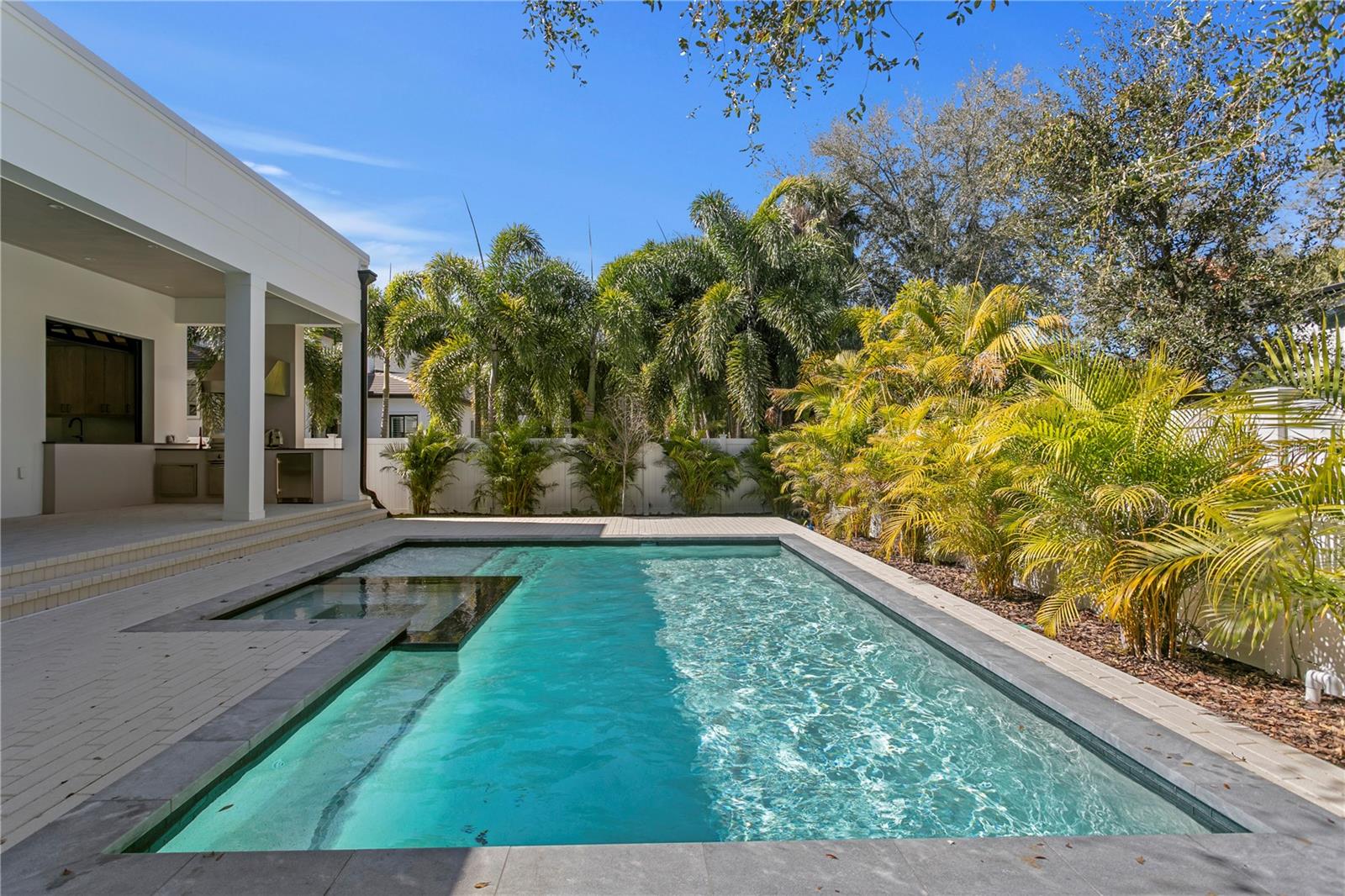 PICADILLY - Residential