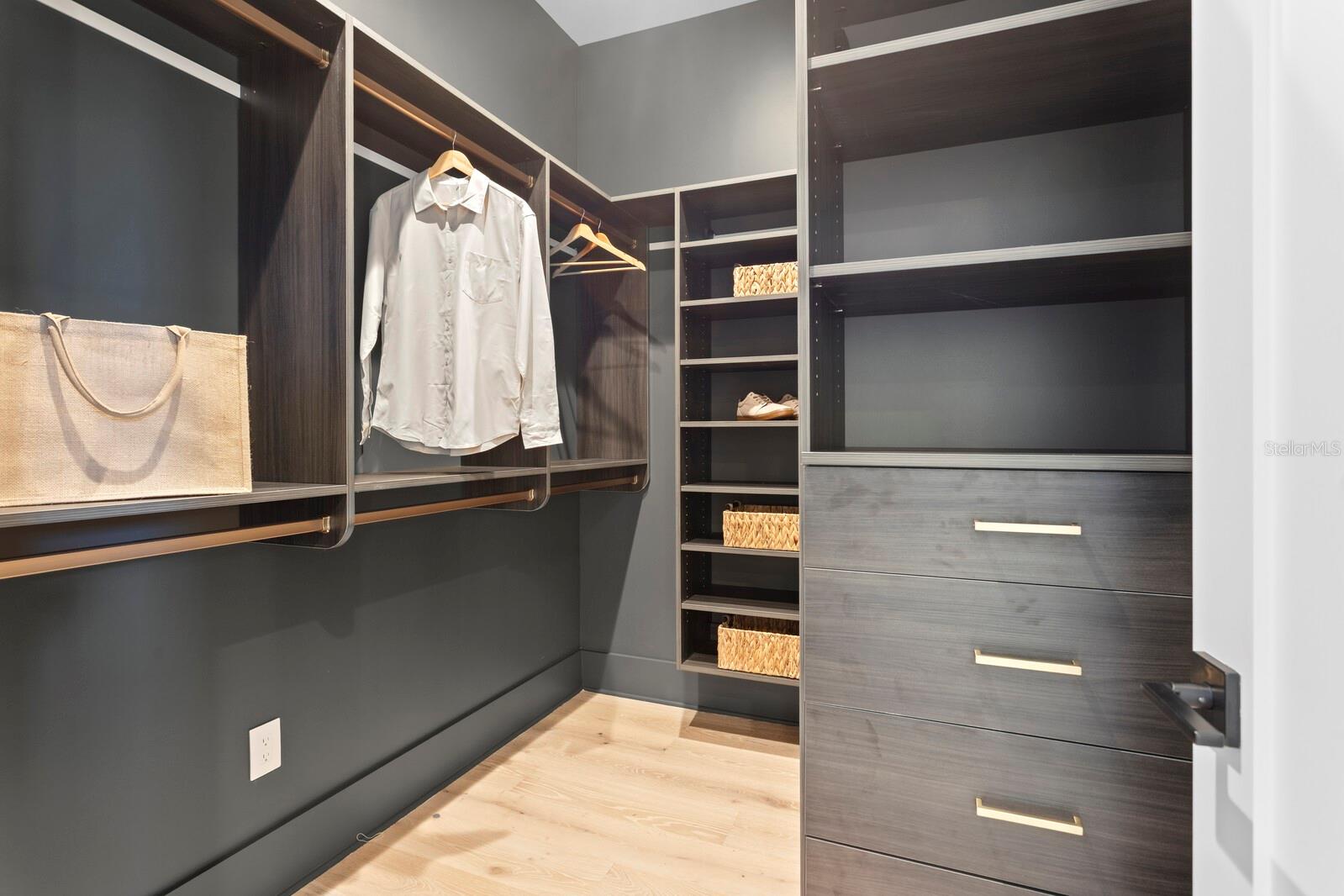 PICADILLY - Residential