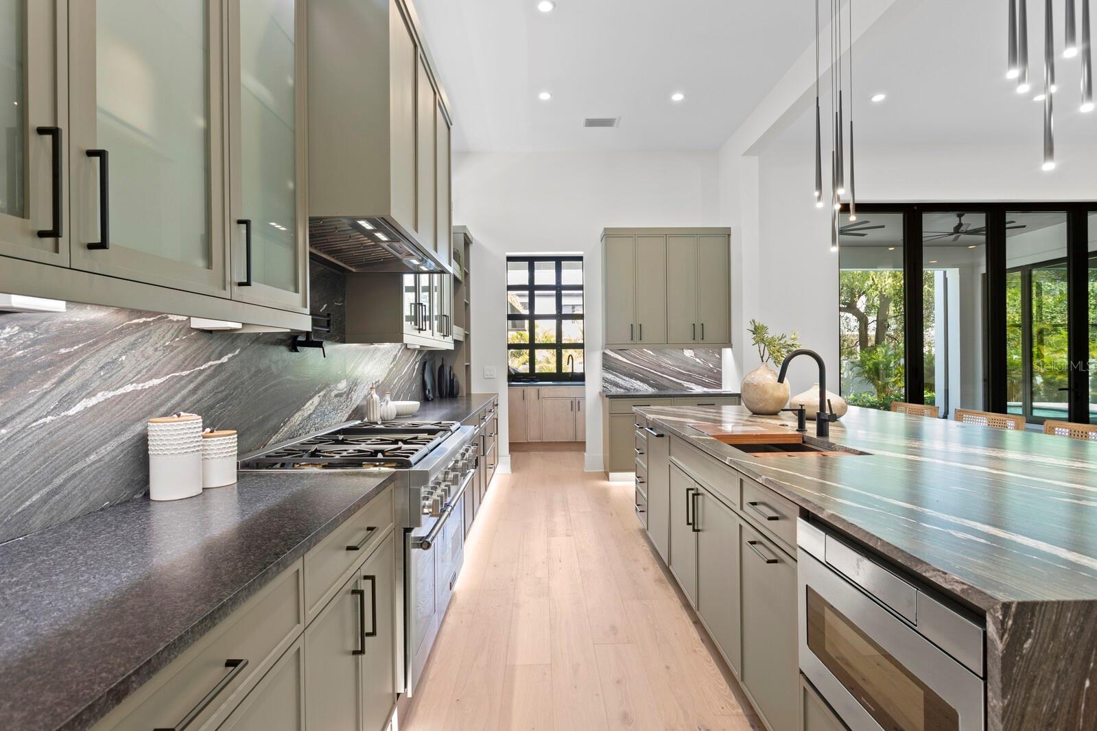 PICADILLY - Residential