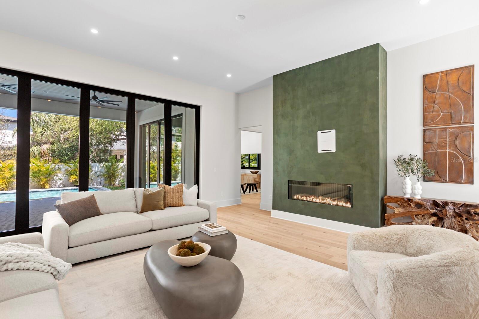 PICADILLY - Residential