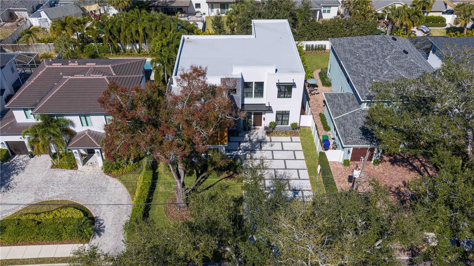 PICADILLY - Residential