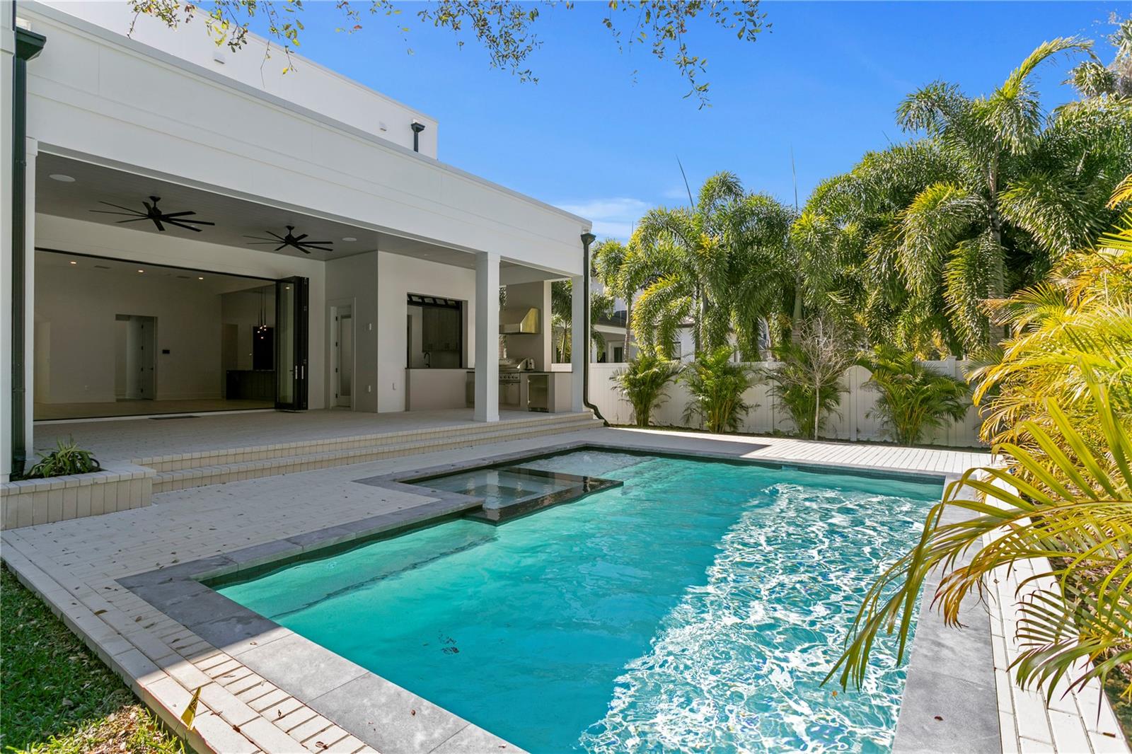 PICADILLY - Residential