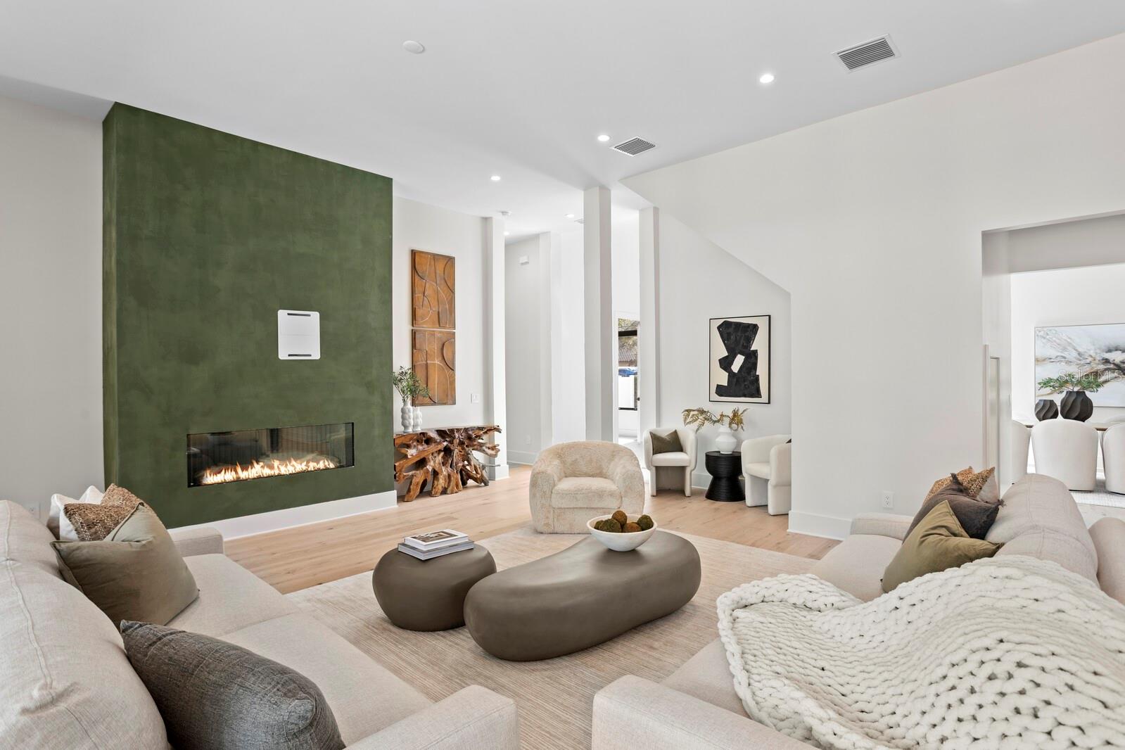 PICADILLY - Residential