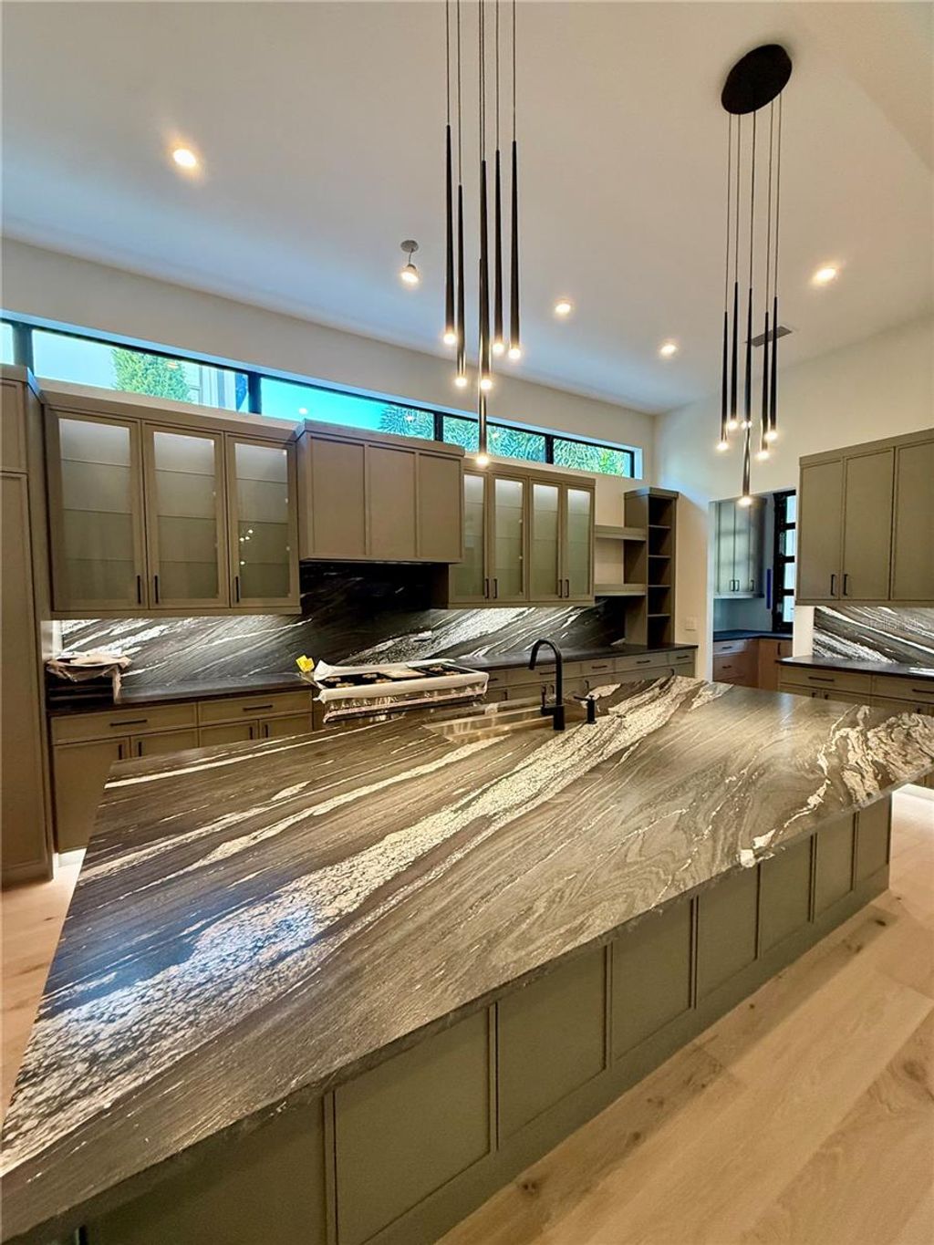 Photo of 4305 W Zelar Street, Tampa, FL 33629 (MLS # T3535891)