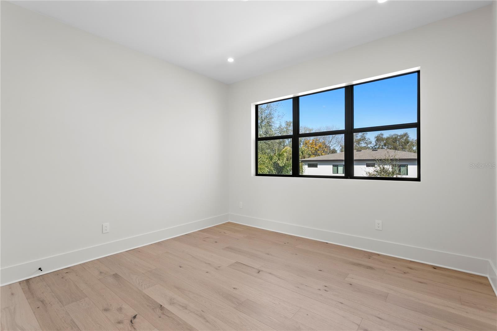 PICADILLY - Residential