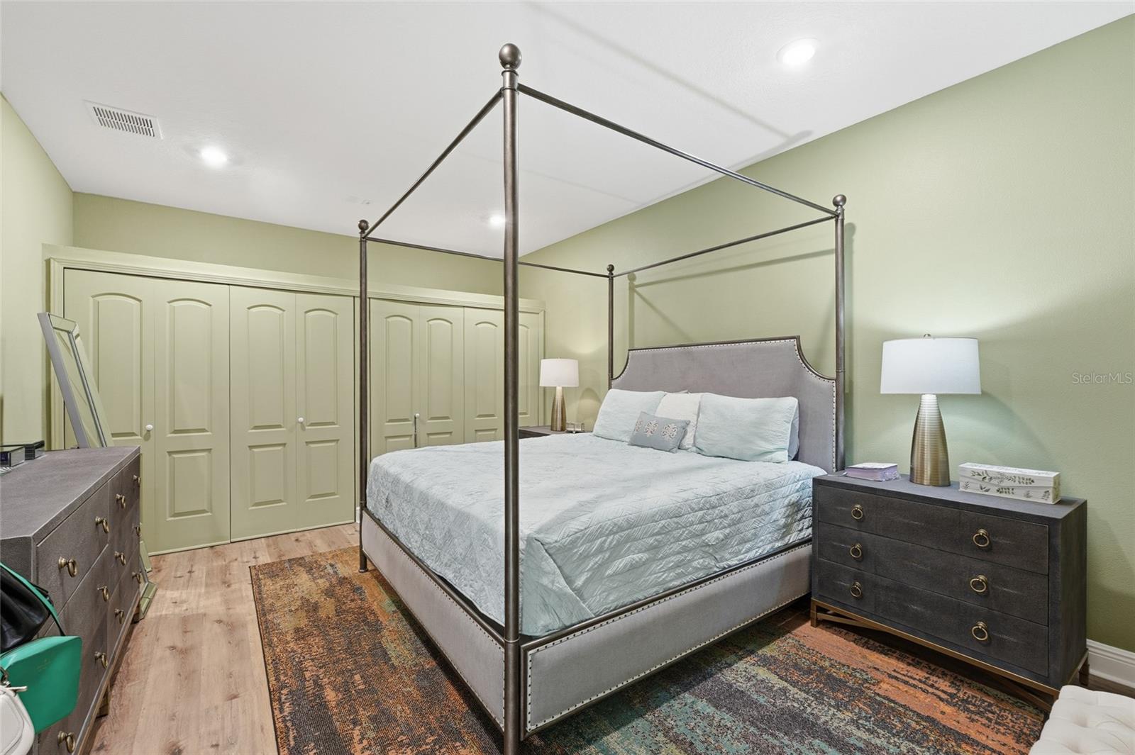 PARKSIDE PH 2 - Residential