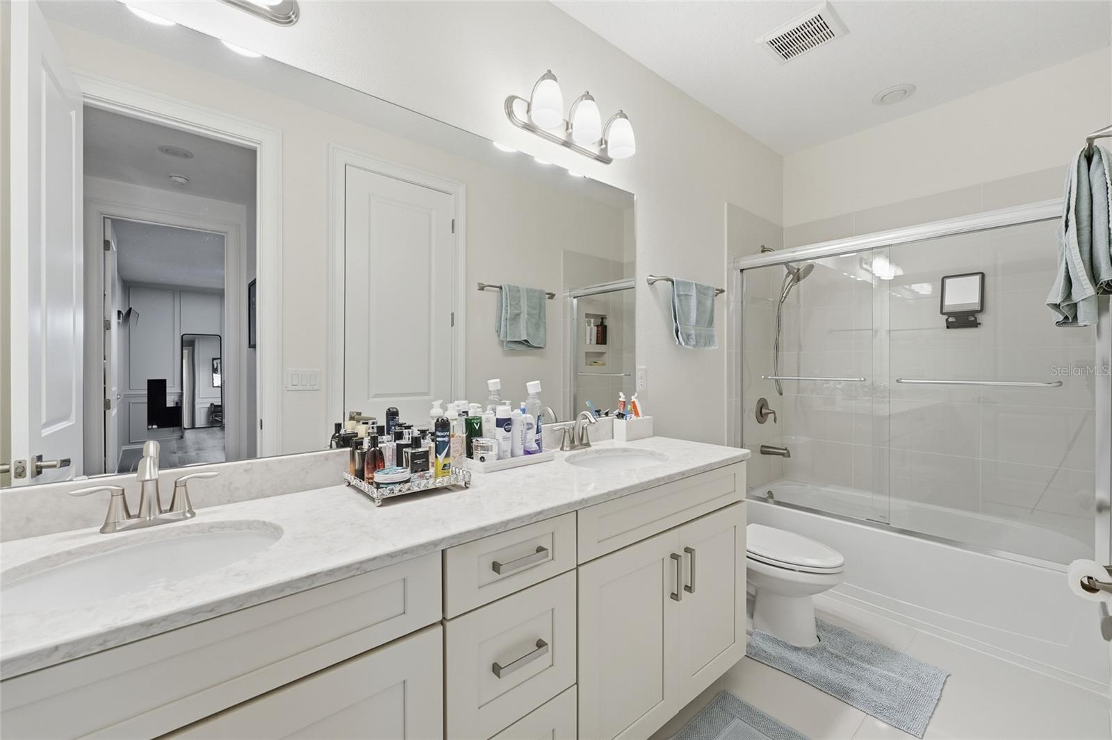 PARKSIDE PH 2 - Residential