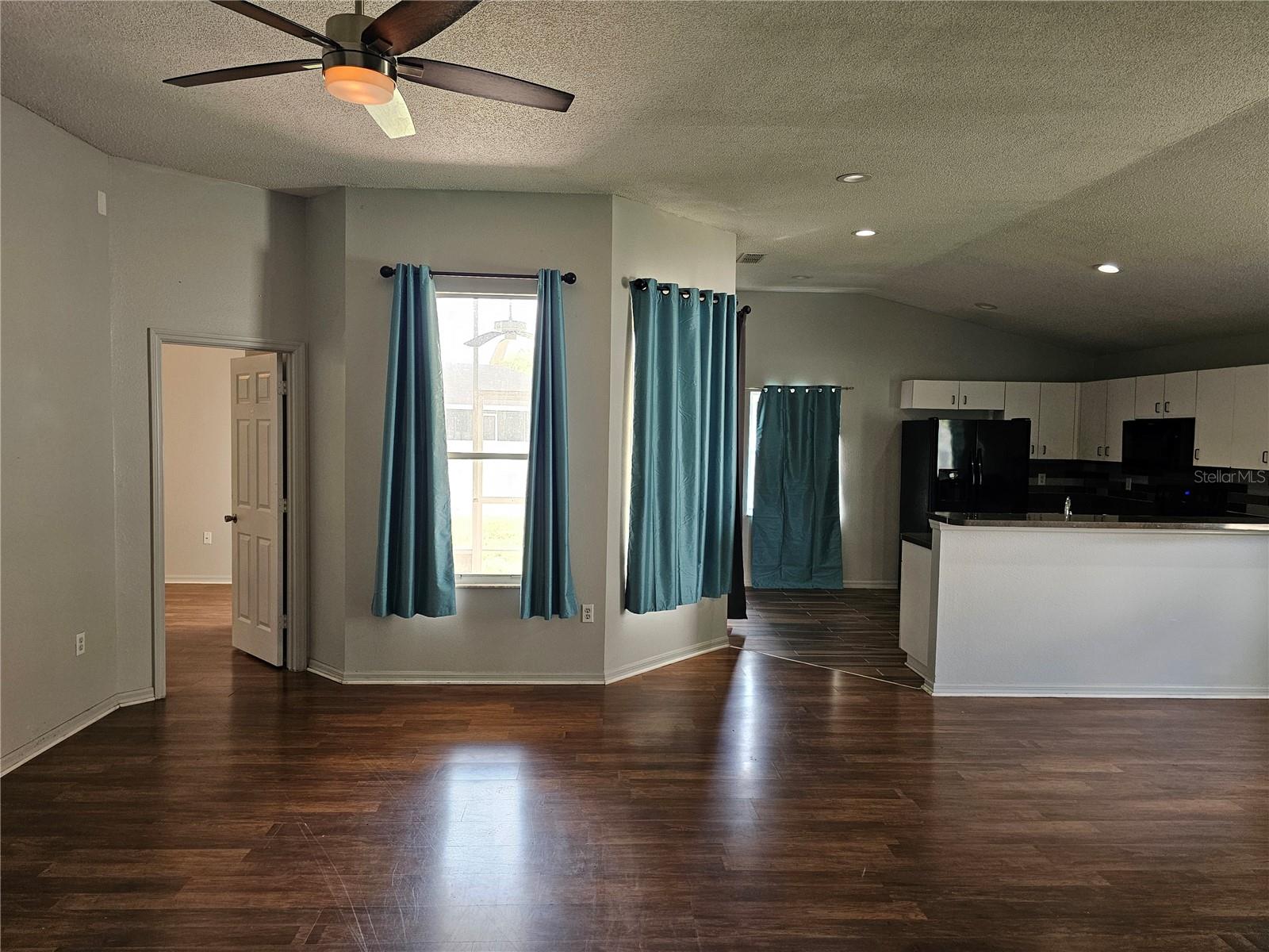 144 BRAD CIR