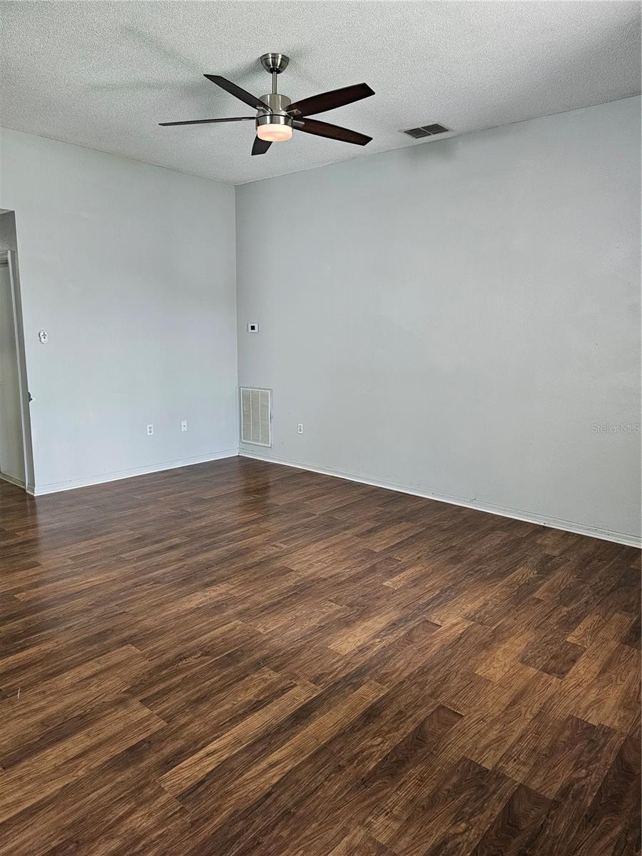 144 BRAD CIR