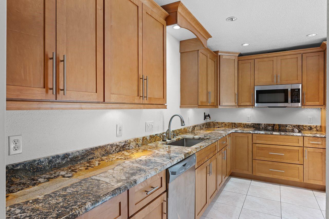 2311 HURON TRAIL
