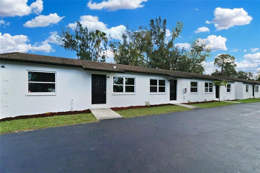 Incredible Apartment Complex Fully Leased. Long term Leases. Units all updated. This is a perfect solid rental investment.!
