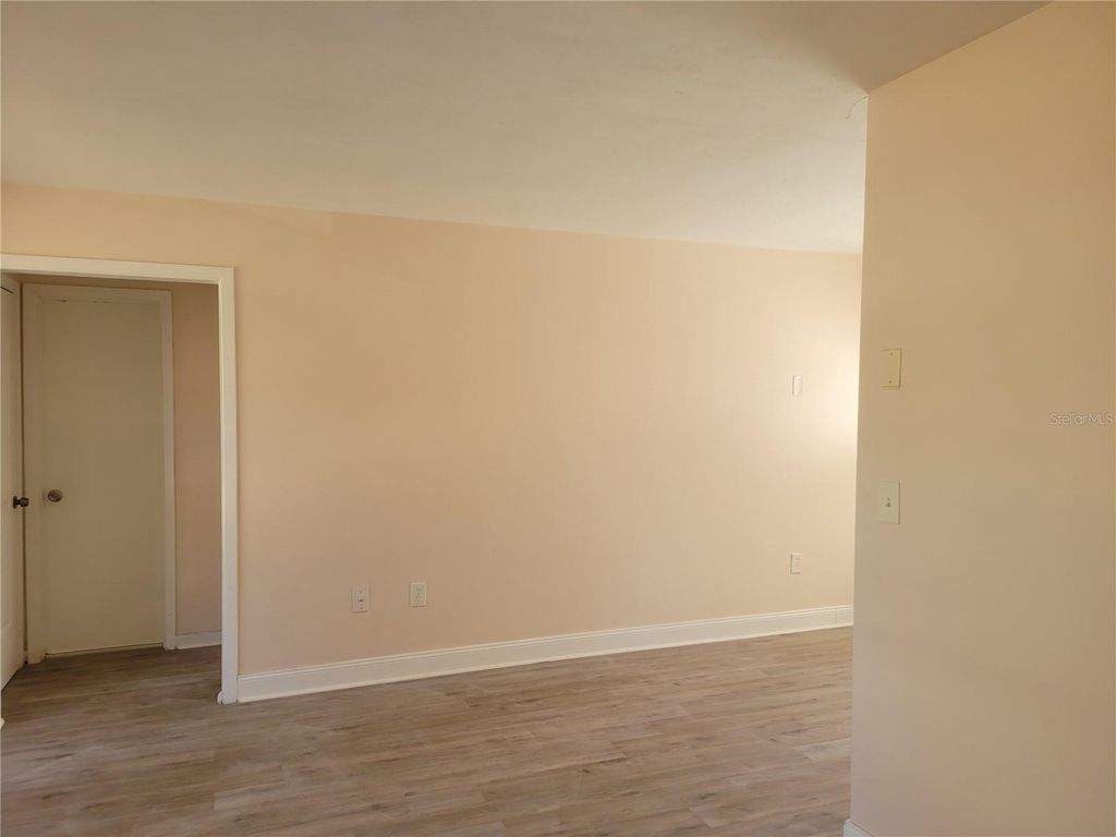 Photo of 1408 NE 15th Place, Ocala, FL 34470 (MLS # OM718527)