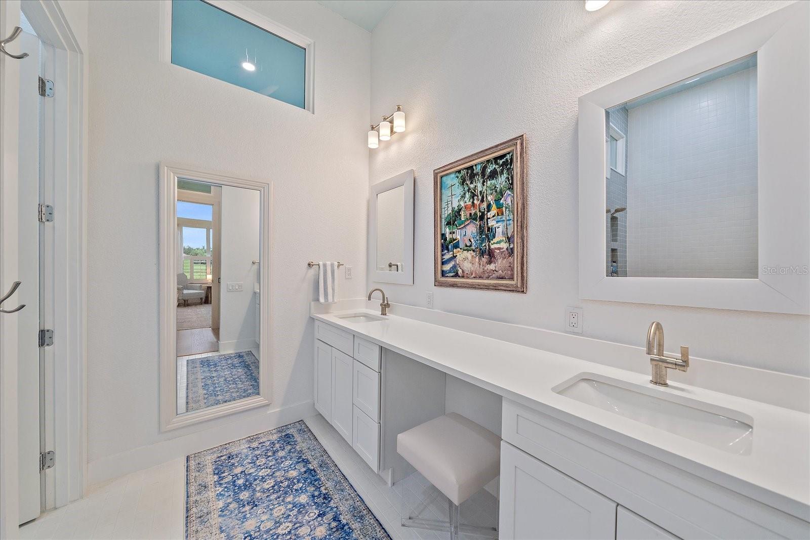 UNIVERSITY PARK COUNTRY CLUB - Residential