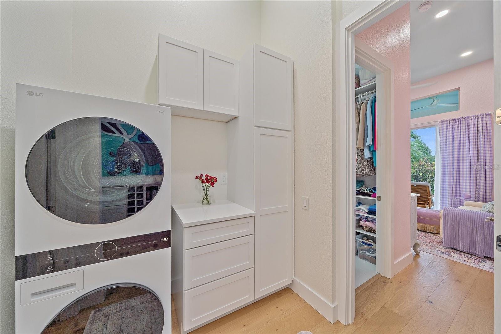 UNIVERSITY PARK COUNTRY CLUB - Residential